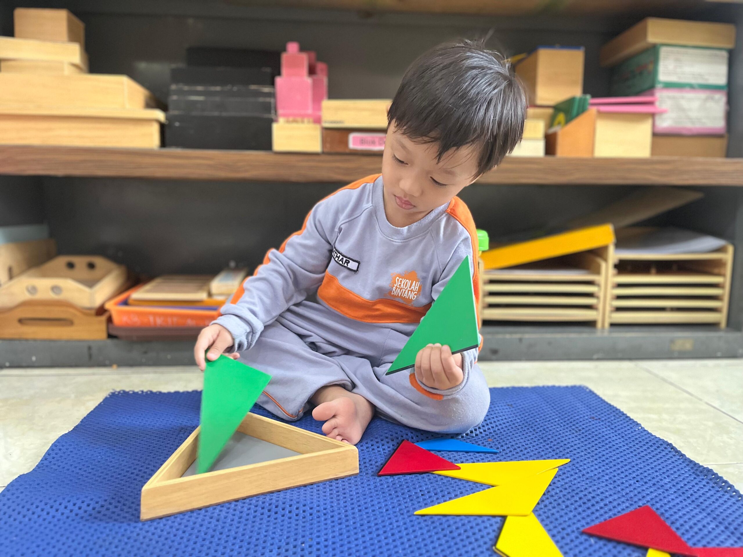 Montessori 22
